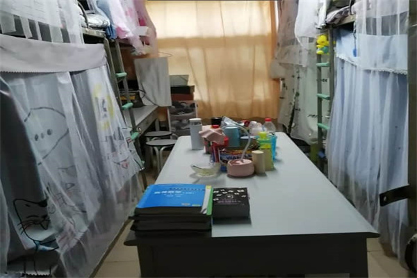 大润发营收下降引发看空情绪