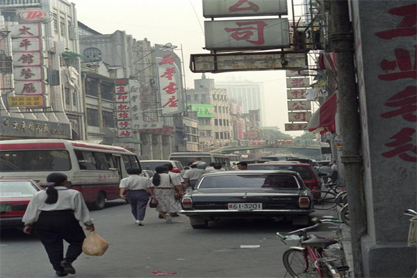 报馆街、香粉街、书店街：从汉口路变迁看上海百年近代史